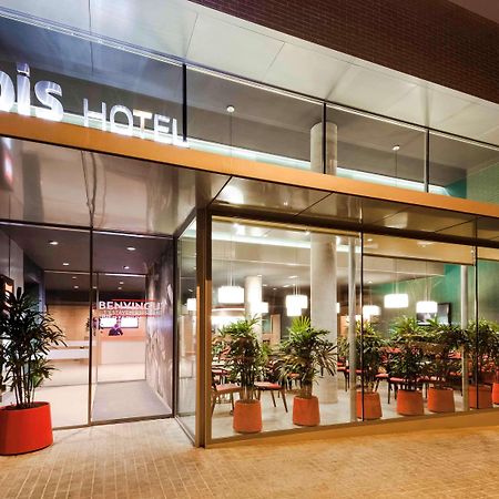 Hotel Ibis Barcelona Centro Esterno foto