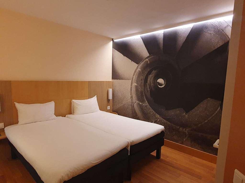 Hotel Ibis Barcelona Centro Camera foto